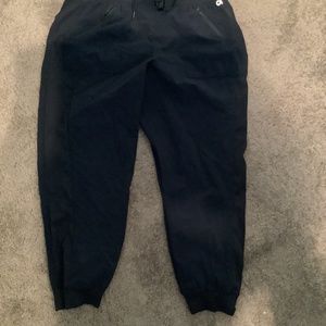 Gapfit, Navy Blue Drawstring Capris, Size Medium
